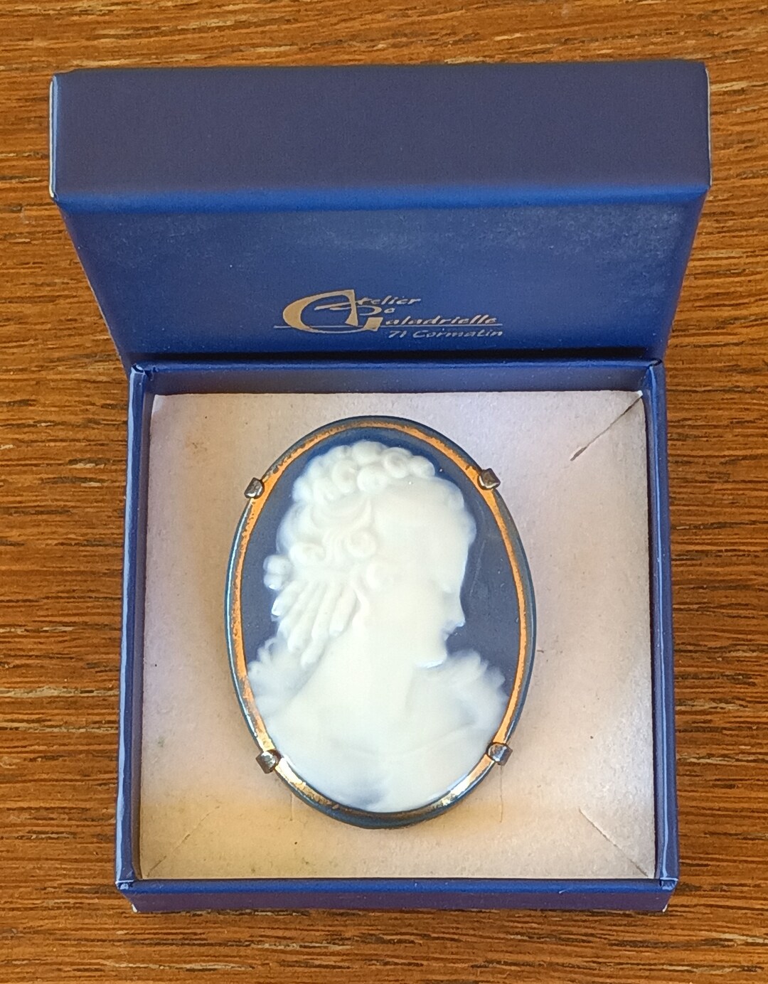 Broche Camée En Porcelaine De Limoges – Occasion, Bijou Vintage Français