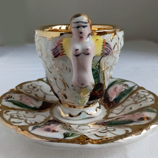 1 Tasse et sa Soucoupe en Barbotine de Capodimonte Vintage aux Anses Forme d'Anges,Decore Main Style Antique-Funbroc France