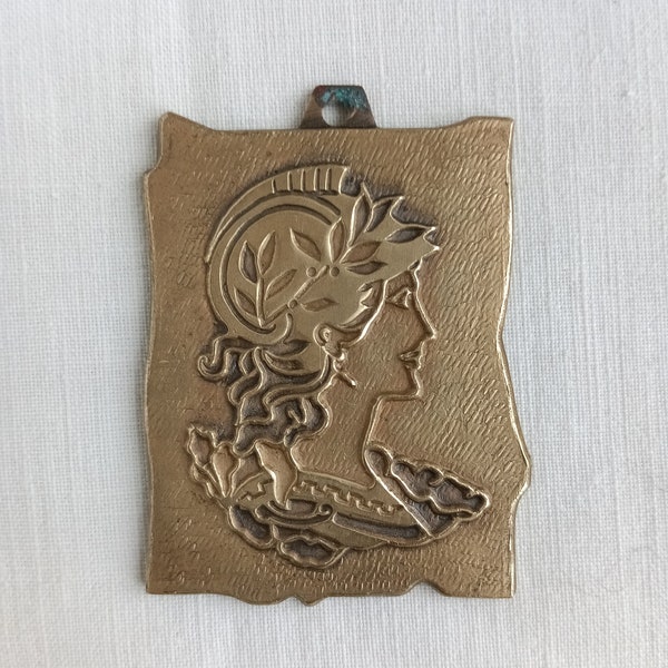 Médaille Ancienne en Bronze Doré Figure de Marianne. Pendentif en  Metal, Motif Style Art Nouveau Relief.Symbole République-Funbroc France