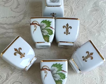 6 Vintage Liqueur Goblets in White Limoges Porcelain. Vine Leaf Decor, Fleurs de Lys and Gilding-Funbroc France