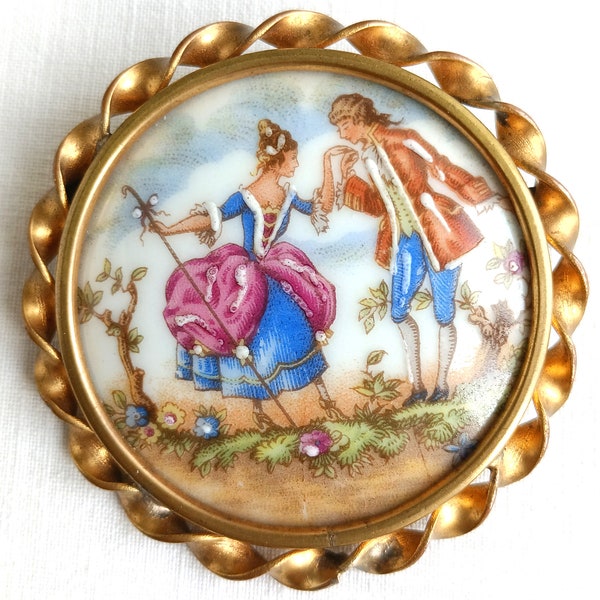 Broche Vintage en Porcelaine de Limoges Blanche Décor Main, Scène Galante Sur Support Métal Doré, fermoir Securisé-Funbroc France