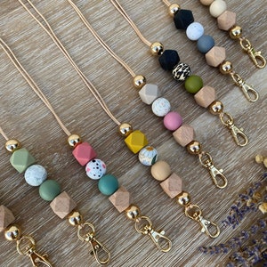 Personalized Beaded Lanyard, Badge Lanyard, Teacher Lanyard, Badge Holder, Teacher Gift, Nurse Gift, Healthcare Gift, Gift for Work