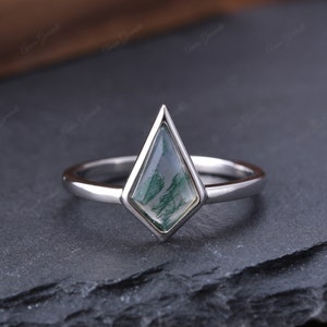 Anillo de ágata musgosa talla cometa, anillo de promesa de oro rosa de 14k