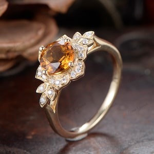Unique Vintage Edwardian Citrine flower-de-luce 14K Solid Gold Citrine Ring Solitaire Ring Round Cut Champagne Citrine Anniversary Ring