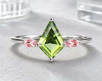 Unique Vintage Peridot Ring Solid 14k Rose Gold Ring Vintage Kite Cut Green Peridot Engagement Ring Pink sapphire Bridal Ring