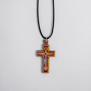 Collier croix en bois Collier unisexe Cadeau religieux Collier de prière Avec Jésus-Christ Collier avec cordon réglable Croix peinte image 1