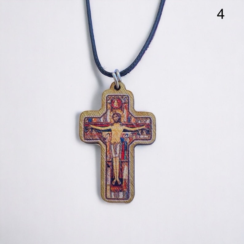 Collier croix en bois Collier unisexe Cadeau religieux Collier de prière Avec Jésus-Christ Collier avec cordon réglable Croix peinte 4