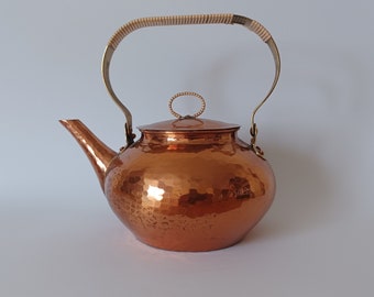 Vintage Bauhaus teapot Eugen Zint handmade hammered decoration copper 50s