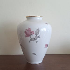 Large vintage Krister KPM flower vase beige with rose decoration