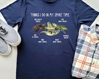 暇な時間にすること タートルシャツ、おもしろタートルシャツ、タートル好きへのギフト、タートルズウーマンTシャツ、かわいいタートルシャツ