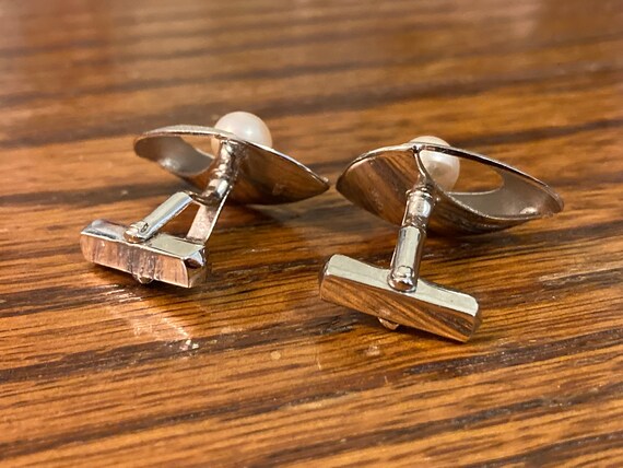 Silver and Pearl Cuff Links - image 4