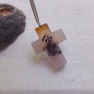 Unique Patterned Hand Carved Agate Cross Necklace