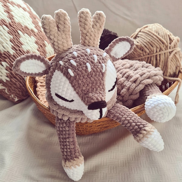 DEER SNUGGLER pour bébé, décoration de chambre d'animaux des bois, doudou câlin pour bébé, amour des animaux