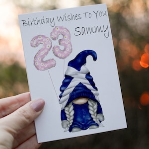 Biglietto di auguri per il compleanno di uno gnomo scozzese, biglietto per il 23° compleanno, biglietto di auguri per il compleanno di uno gnomo con bandiera scozzese, biglietto con bandiera di Sant'Andrea, Scozia, biglietto con gnomo