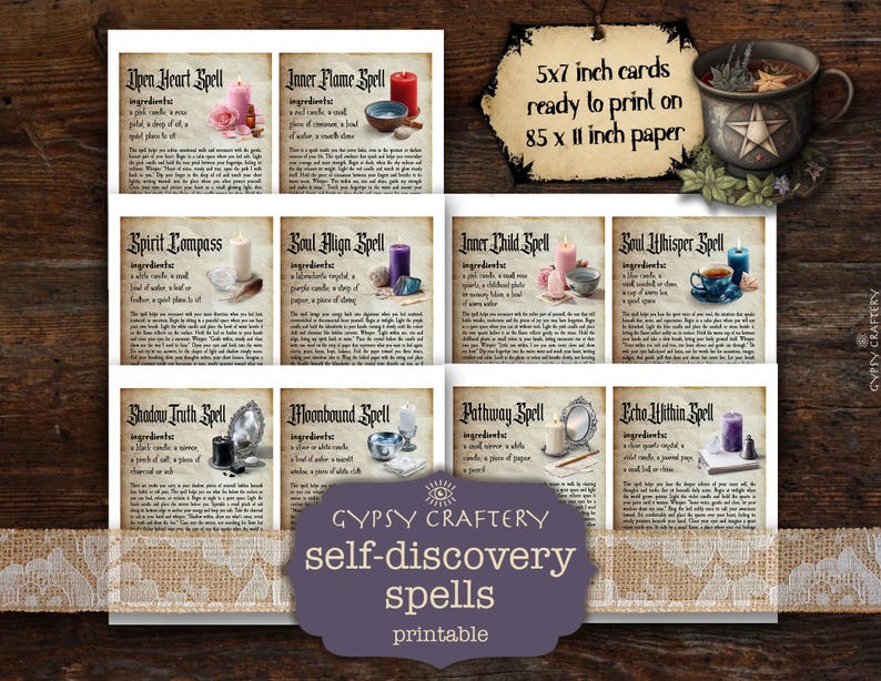 Pu&ograve; includere: Una collezione di carte di incantesimi di scoperta di s&eacute; stampabili. Ogni carta presenta un incantesimo unico con ingredienti e istruzioni, accompagnato da illustrazioni di candele, ciotole e specchi. Le carte sono progettate per essere stampate su carta A4.