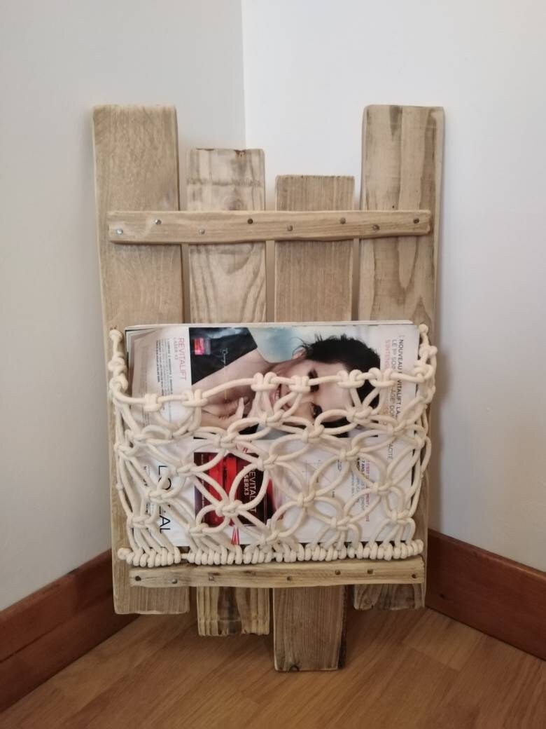 Porte Revues Bois et Macramé