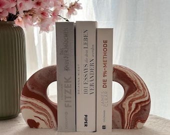 Bookend | Bookend Sculpture | Bookworms | Jesmonite | handmade | bookshelf | support