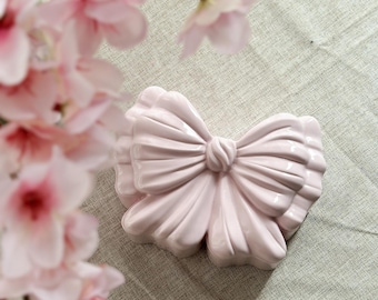 Soft Romance - Romantic Soy Wax Candle - Decorative Candle - Gift for Mom, Girlfriend & Valentine's Day