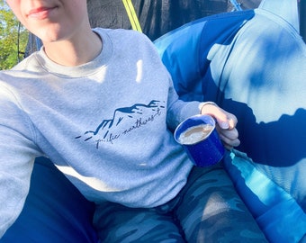 Pacific Northwest | Gildan | Crewneck Sweatshirt | Crewneck Tee Shirt