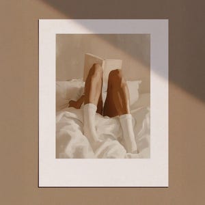 Póster de mujer leyendo en la cama, impresión artística de pared para amantes de los libros, decoración de biblioteca con libros de lectura, póster retro femenino caprichoso, arte acogedor para dormitorio, digital