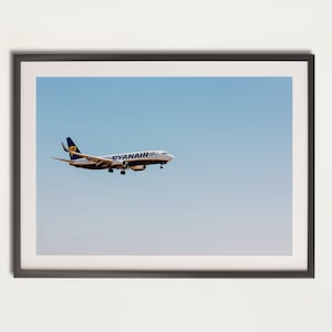 Ryanair Boeing 737-800 Atterraggio all&#39;aeroporto di Valladolid - Download digitale ad alta risoluzione - Fotografia aeronautica