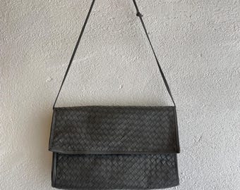 Vintage Woven Leather Crossbody Bag | Bellido Made in Spain | Charcoal Stone Gray Leather | Envelope Shoulder Bag