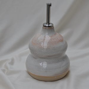 Handmade Ceramic Oil Bottle | Pottery Olive Oil Dispenser | Stoneware Oil Cruet | Wheel Thrown Kitchen Decor | Unique Pottery Gift