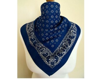 Vintage 60er Jahre Folkloristisches Bandana aus Baumwolle, blau, kleiner Baumwollschal Boho Hippie Paisley