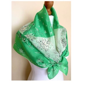 Vintage MATSUBUN Japanese Silk Square Scarf Light Green Nature Print Silk Foulard Rare 60s Retro Japan Silk Neckerchief, 32x32&quot; 81x82 cm