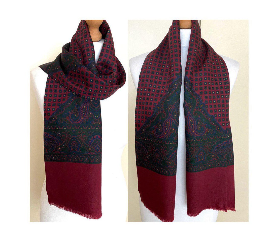 1970s men burgundy silk-blend scarf with graphic pattern main image 0
