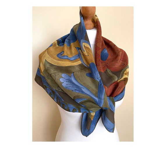 Foulard En Soie Vintage – 85x86cm – Multicolore – Occasion Très Bon état – Accessoire élégant