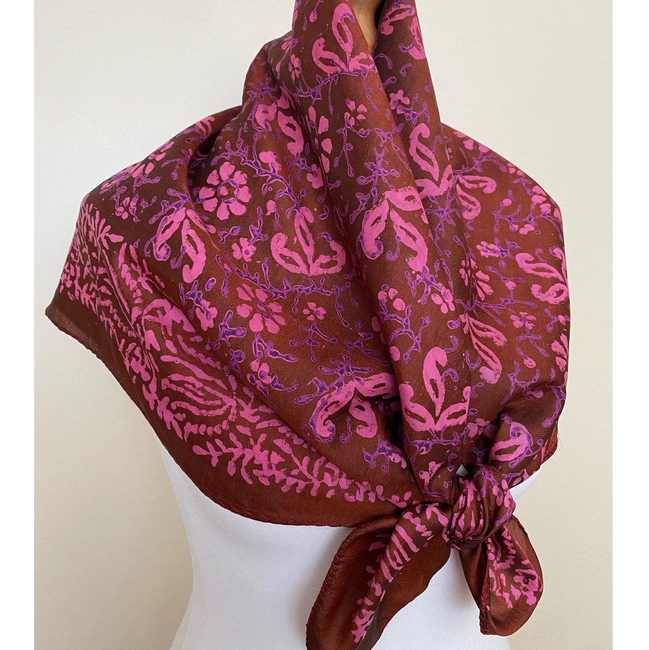 Foulard Vintage En Mousseline De Soie - Dimensions 79 Cm X 84 Cm - Motif Floral Multicolore - Occasion