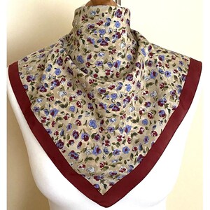 Vintage Street One Bandana kleiner quadratischer Schal blasses Burgund Blau Grün Floral Bandana Taschentuch Taschentuch Haarband Handtasche Krawatte, 20x20"/ 50 x 51 cm