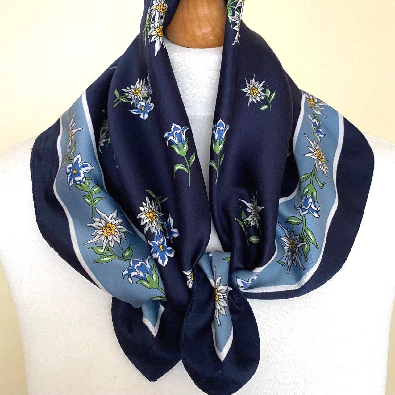 Foulard PASSIGATTI En Soie Vintage - Dimensions 52x54 Cm, Bleu, 100% Soie, Occasion