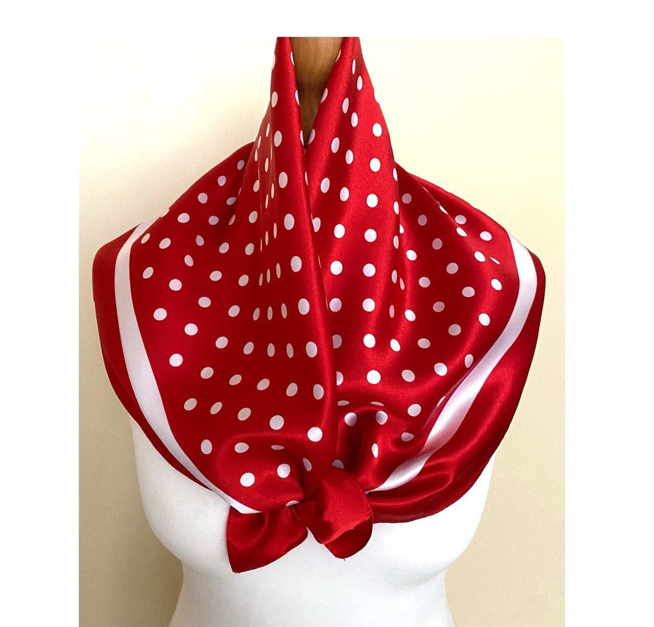 Foulard En Soie Vintage DANIEL HECHTER - Motif Lascaux - Dimensions 87 X 88 Cm - Couleur Taupe