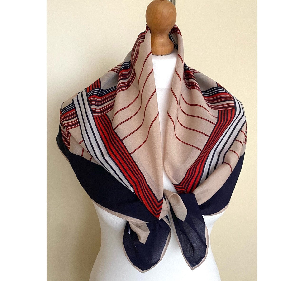 Yosh qizlarning shaxsiy jinsiy aloqa videolari