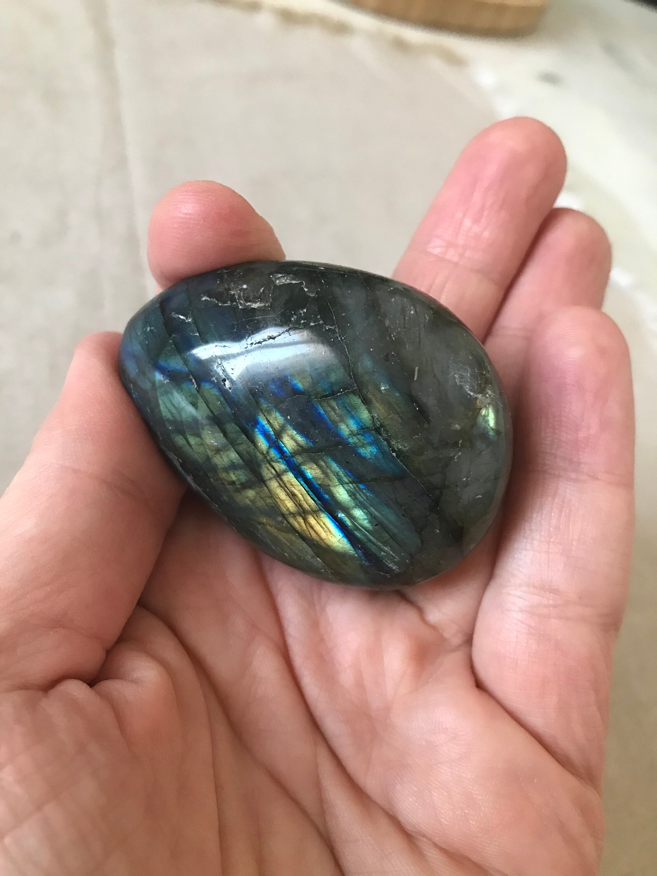 Galet de Protection en Labradorite