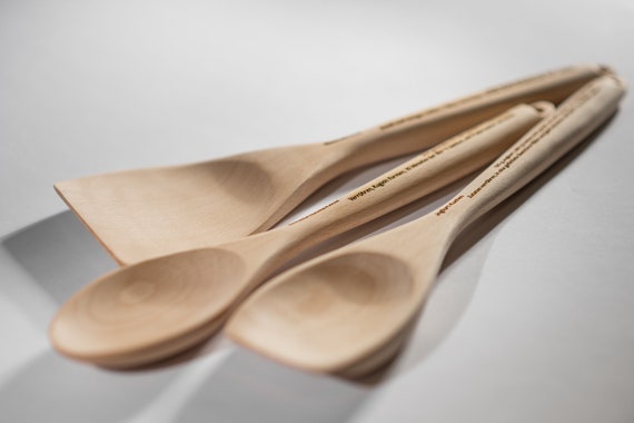 Küchenset (Kochlöffel, Pfannenwender) mit Backrezepten oder Personalisierung // Schneller Versand, Produktion in Berlin // Geschenkidee