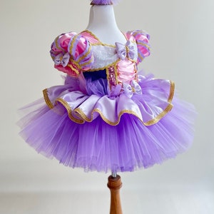 Robe Raiponce pour tout-petits Déguisement en tulle violet premier anniversaire Tutu de princesse violet Déguisement pour la récréation image 5