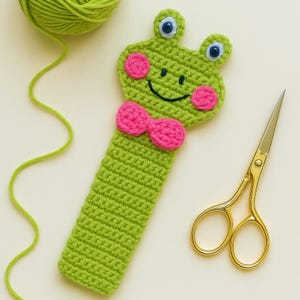Crochet Frog Bookmark  Pattern – Amigurumi PDF, Instant Download, US Terms, Beginner Friendly.