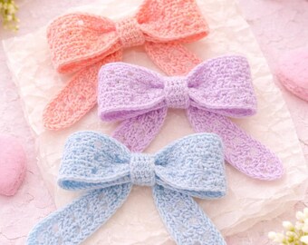 Patrón de lazo de encaje de crochet: Lazo elegante para el cabello y adorno para bolso (Descarga PDF)