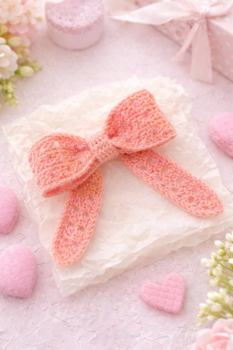 Patrón de lazo de encaje de crochet: Lazo elegante para el cabello y adorno para bolso (Descarga PDF) imagen 2