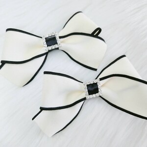Luxury and stylish hair bow clip/ Elegant ivory hair clip/ exqusite hair bow clip/ Korean hair accessories