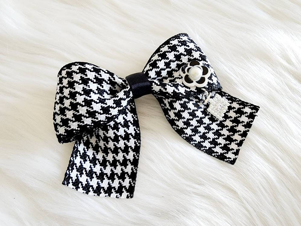 Luxury stylish bow hair clip/Elegant pattern bow hair pin with perfume bottle charm/exquisite bow hair accessories with perfume bottle charm