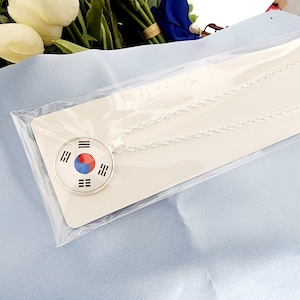 Korean national flag necklace/ Korean necklaces with 태극기 Taegukgi pendant/ Korean patriotic necklaces