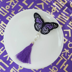 Hanbok accessories/ handmade embroidery butterfly brooch for Hanbok / traditional Korean accessories
