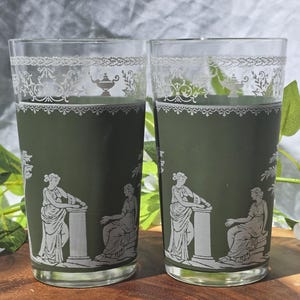 Set of 2 Vintage Jeannette Wedgwood Green Jasperware Hellenic Pattern Juice Glasses – Neoclassical Greek Design – Rare Collectible Barware