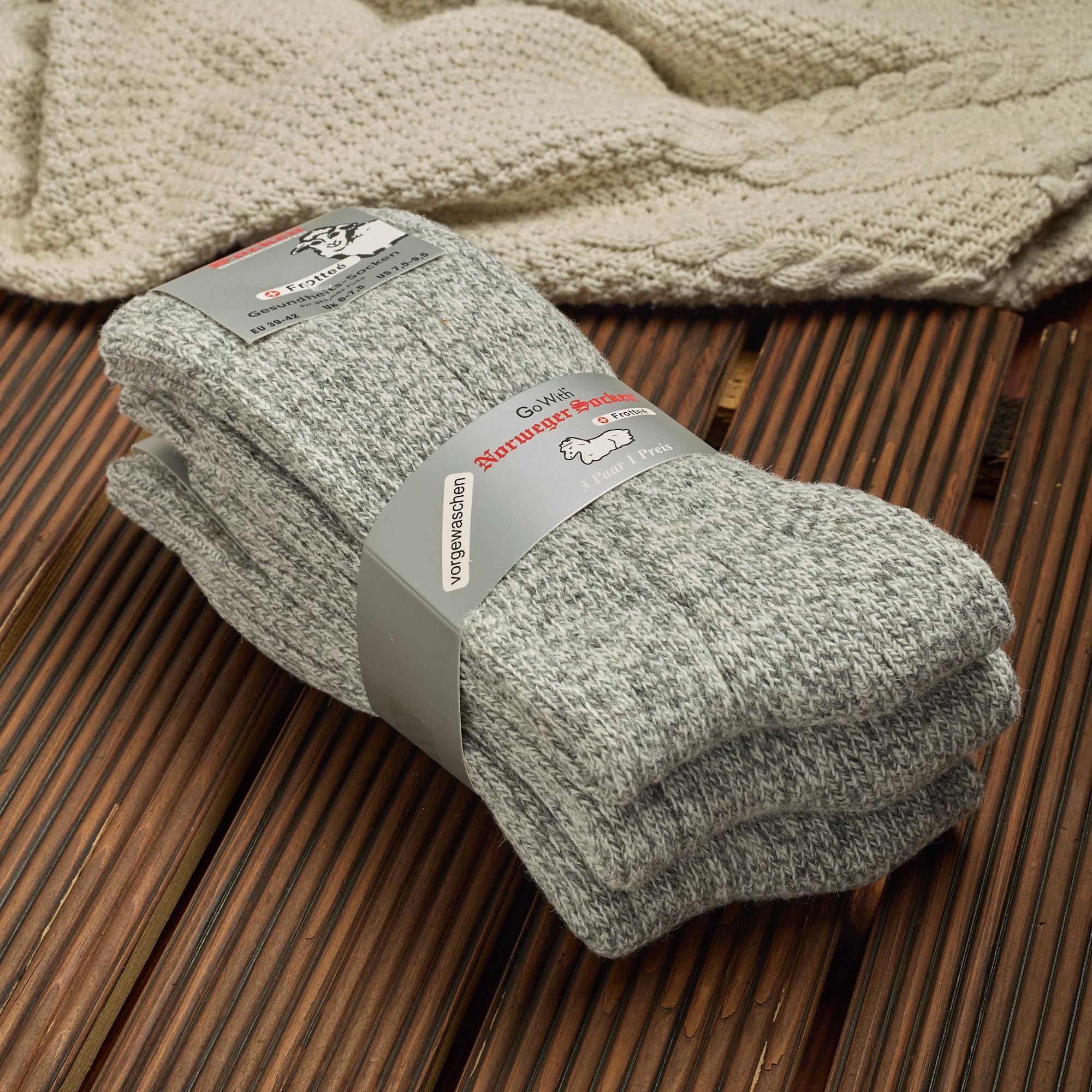 GoWith Damen Tennissocken 4er Pack - Retro Design Mit Anti-Loch Garantie