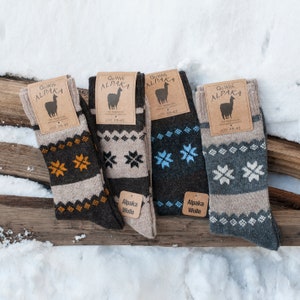 GoWith 2 Pairs Unisex Alpaca Socks | Thermal Wool Socks for Men and Women | Cozy Winter Socks | Gift for Her | Gift for Him | Model: 3097