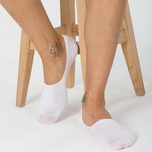 GoWith 6 Pairs Men&#39;s Bamboo White No-Show Socks | Invisible No-Slip Liner Socks | Thin Breathable Casual Socks | Gift for Him | Model: 3102